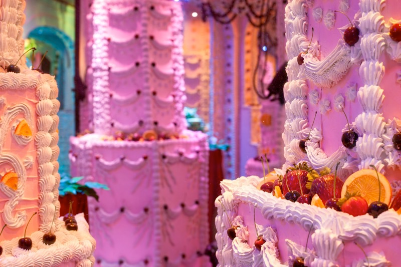 Illustration for article titled Starting Today, You Can Stroll Through This Giant, Slightly Evil Cake Maze in LA